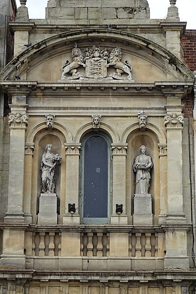 File:Facade of Hereford's Buttermarket - geograph.org.uk - 6225713.jpg